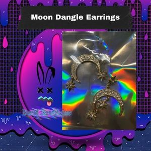 ❌SOLD ON VINTED❌Moon & Stars Dangle Earrings